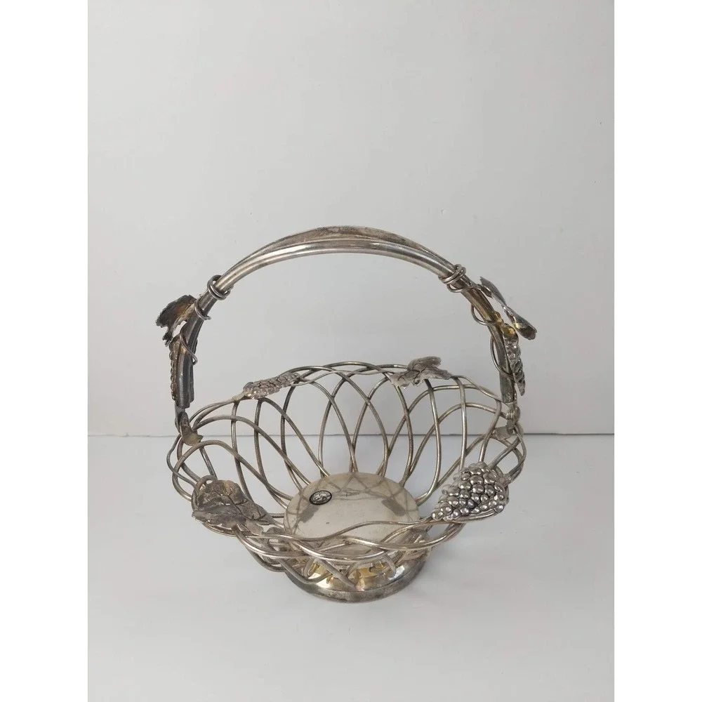 Godinger Silver Grape Vine Leaf Fruit Bread Bowl Basket w/ Handle 7 1/2